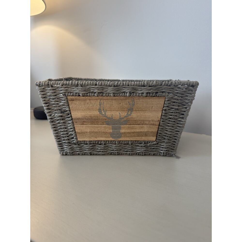 Gray Christmas Wicker Gift Basket With Deer Placard